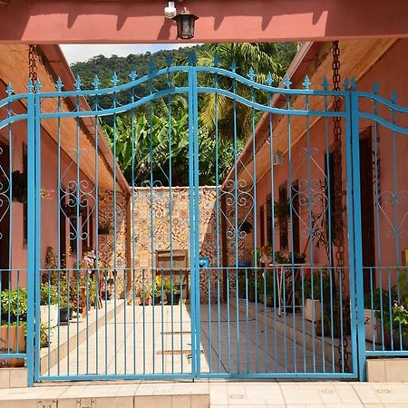 Pousada Vila Paolino Hotel Sao Pedro da Serra  Eksteriør billede